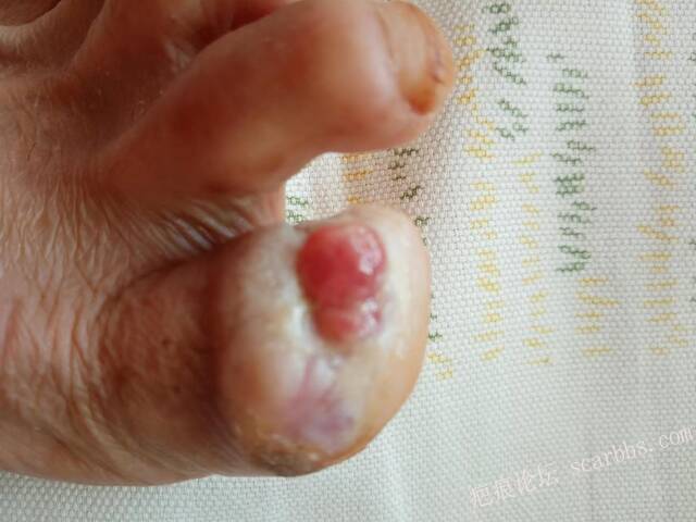 李高令面对（志愿者）有时显的自己很无奈…（青岛） 
